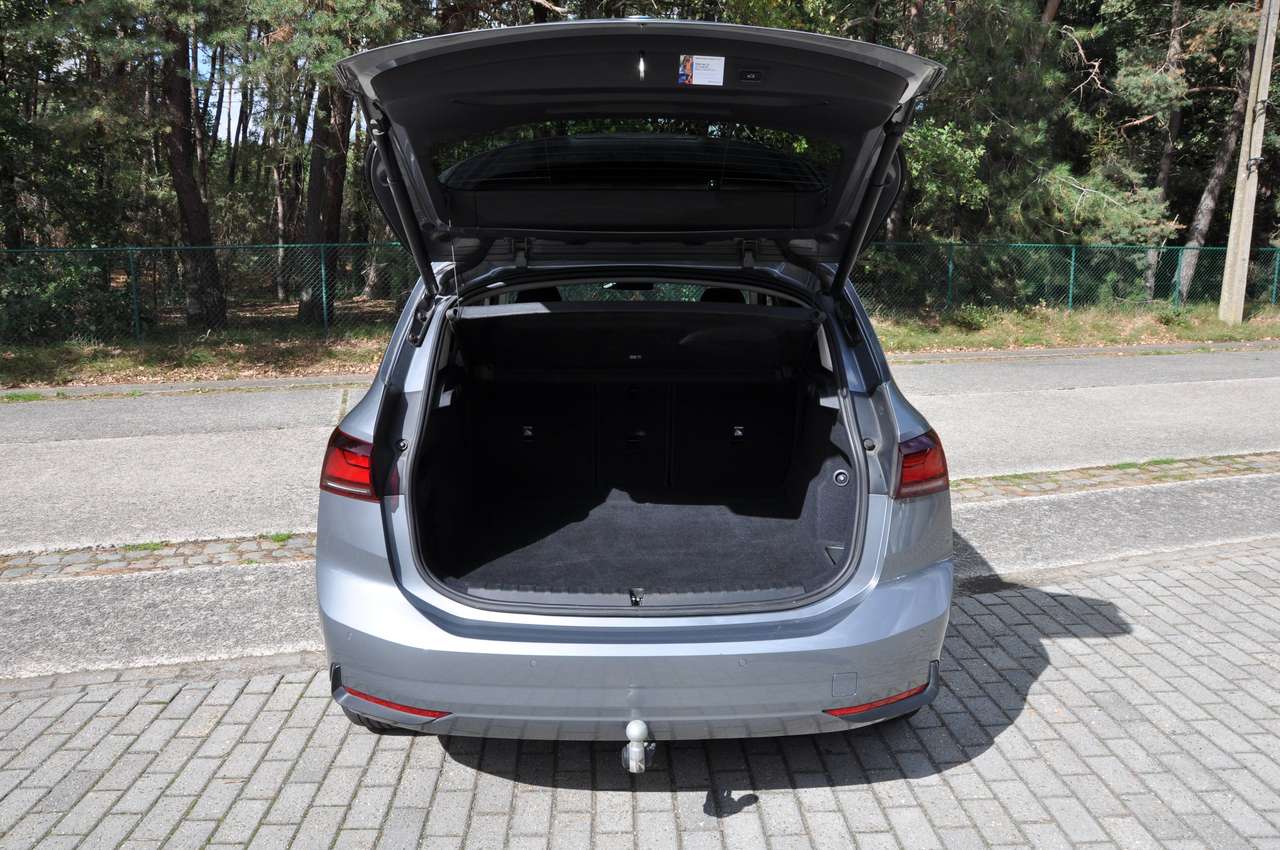 BMW 220 220i Active Tourer *Automaat* Benzine - Sportline — foto 14 van 14