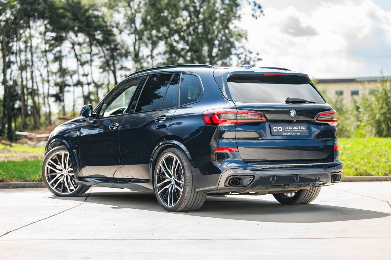 BMW X5 (2020) — foto 11