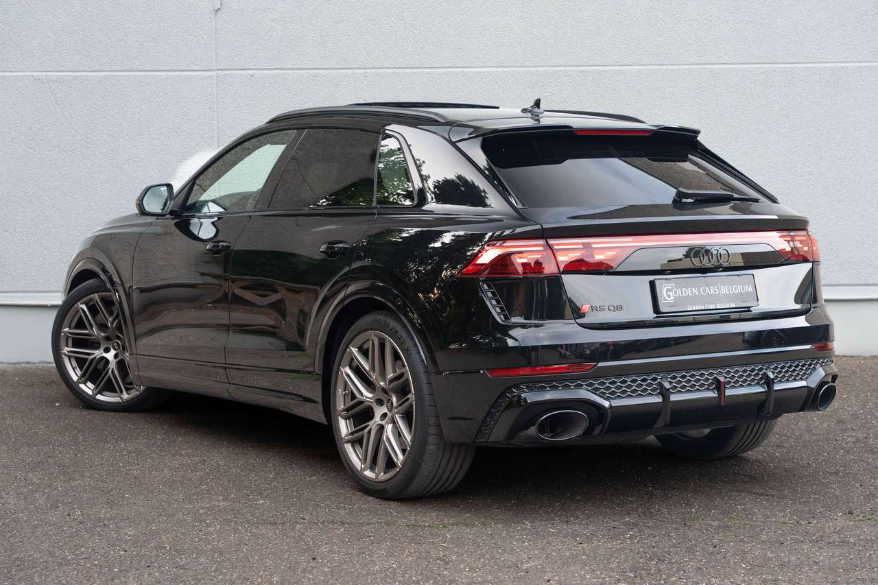Audi RS Q8 Performance MATRIX/4-WIELSTURING/CERAMIC/PANO/HUD/SOFTCLOSE/B&O — foto 6 van 25