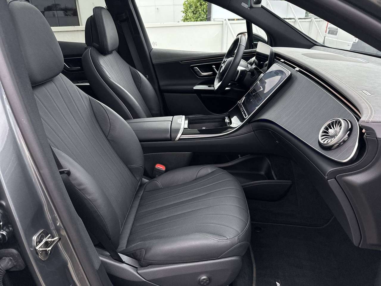 Mercedes-Benz EQE SUV EQE 90.6 kWh 300 AMG Line AMG Line — foto 13 van 18