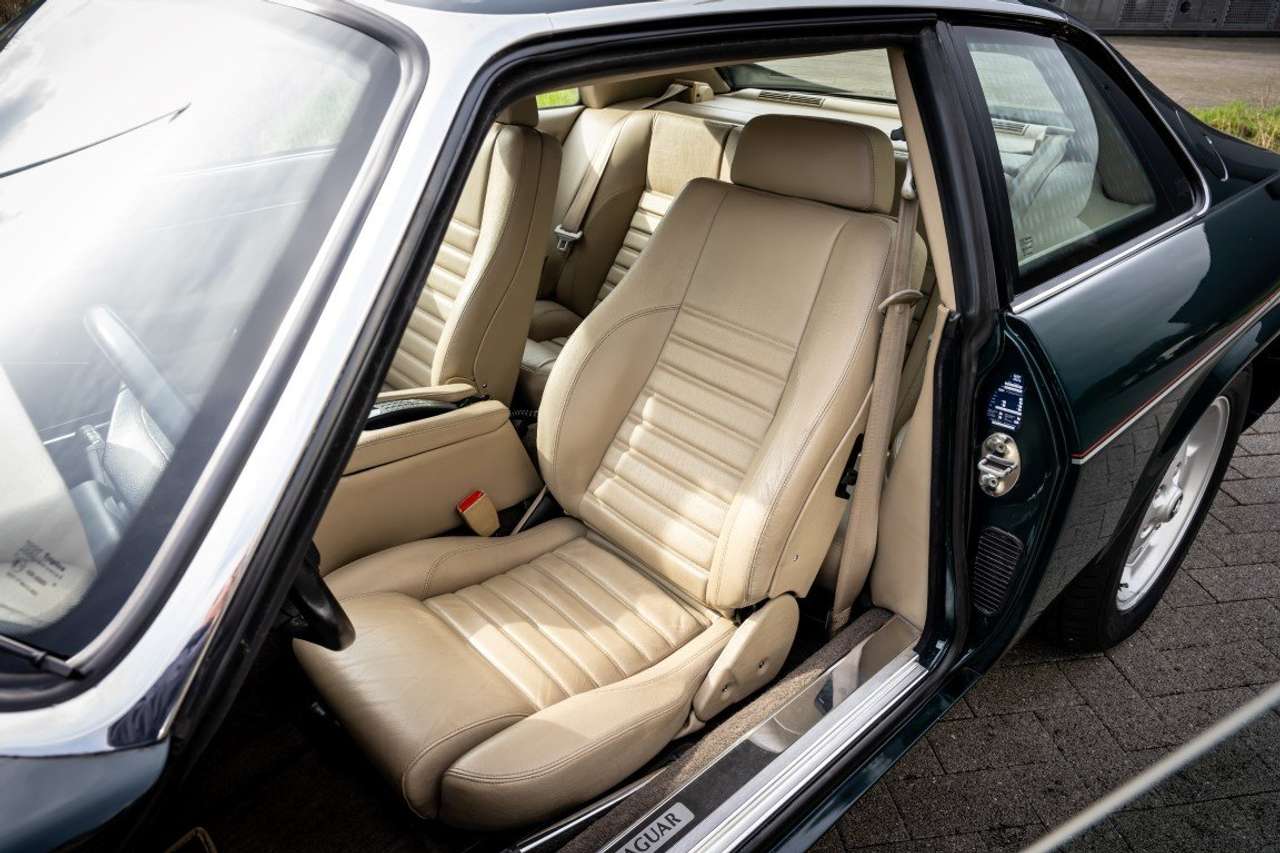 Jaguar XJS 4.0  Original Belgian car || 2 owners — foto 11 van 22