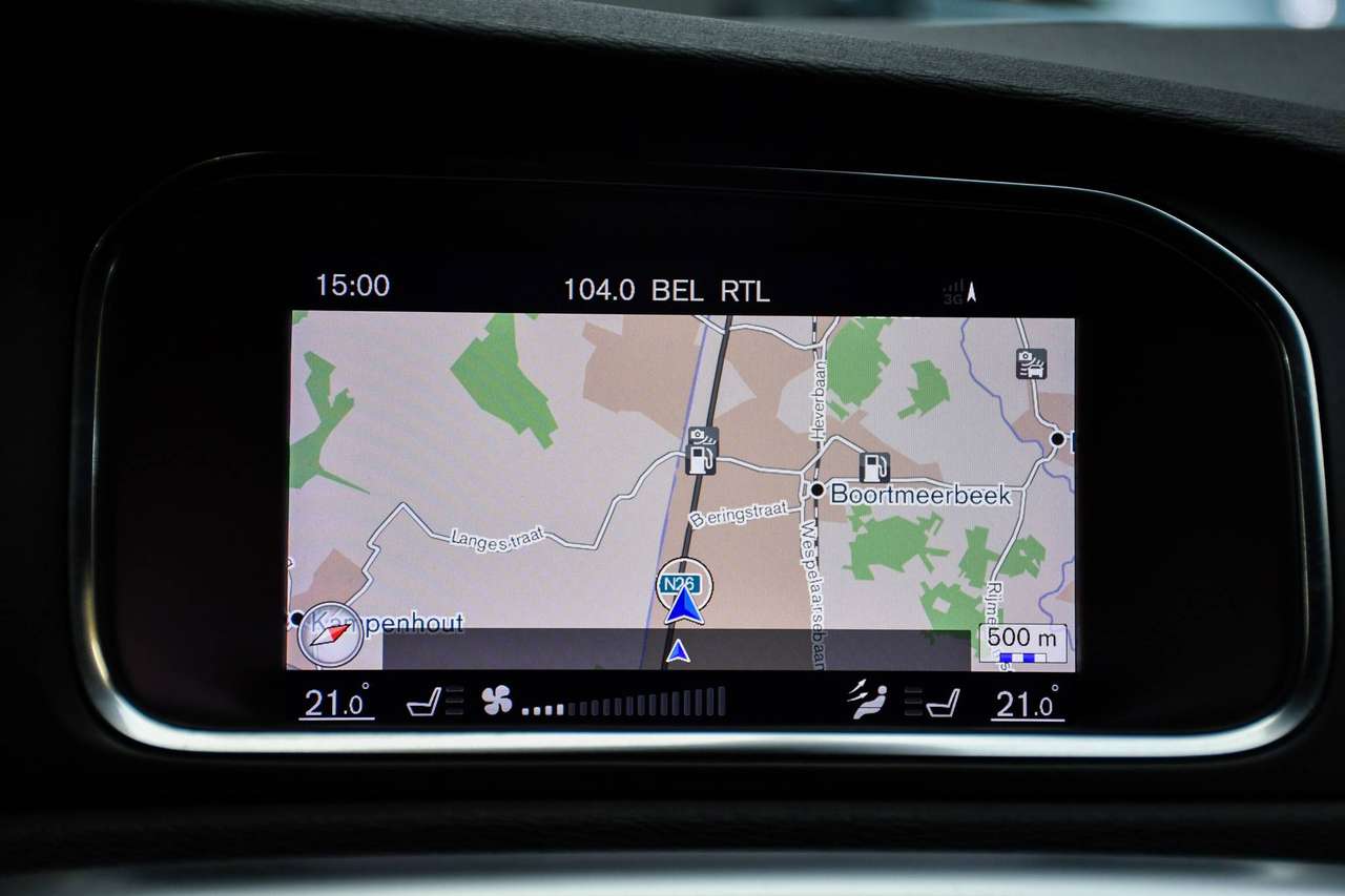 Volvo V40 V40 2.0 T2 Kinetic - NAVIGATIE / BLUETOOTH / ZTELVERWARMING / PDC / CC — foto 9 van 16