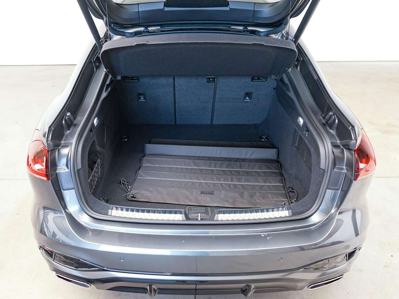 Audi A5 2x S-LINE|PASSENGER DISPLAY|KEYLESS|SFEERVERL.|CAMERA|STOPLICHTINFO|ACC|LA|ZETELVERW.| — foto 15 van 25