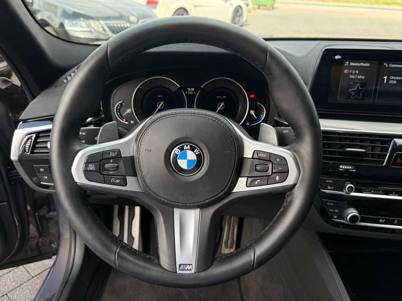 BMW 520 iA M-Pack Dealerprice 20999 euro ttc — foto 8 van 17