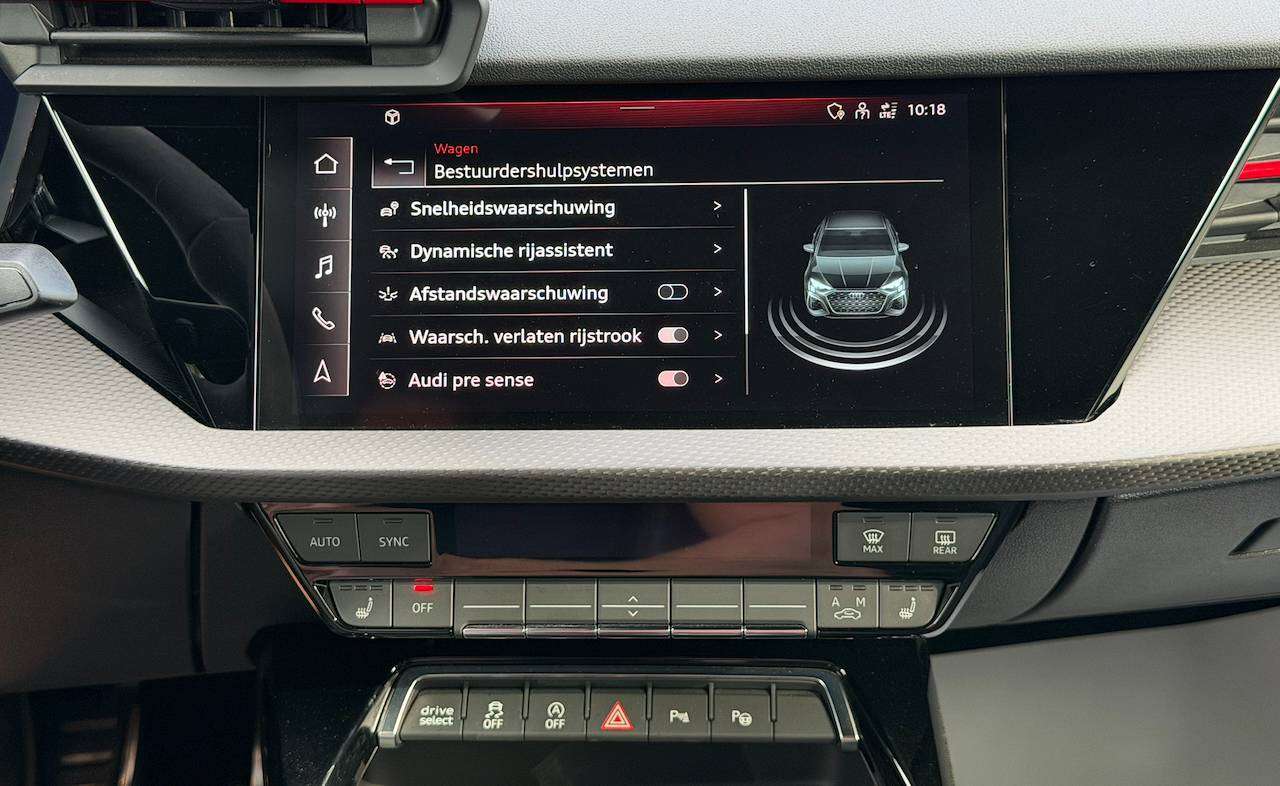 Audi RS3 SEDAN B&O CAMERA QUATTRO INT — foto 15 van 20