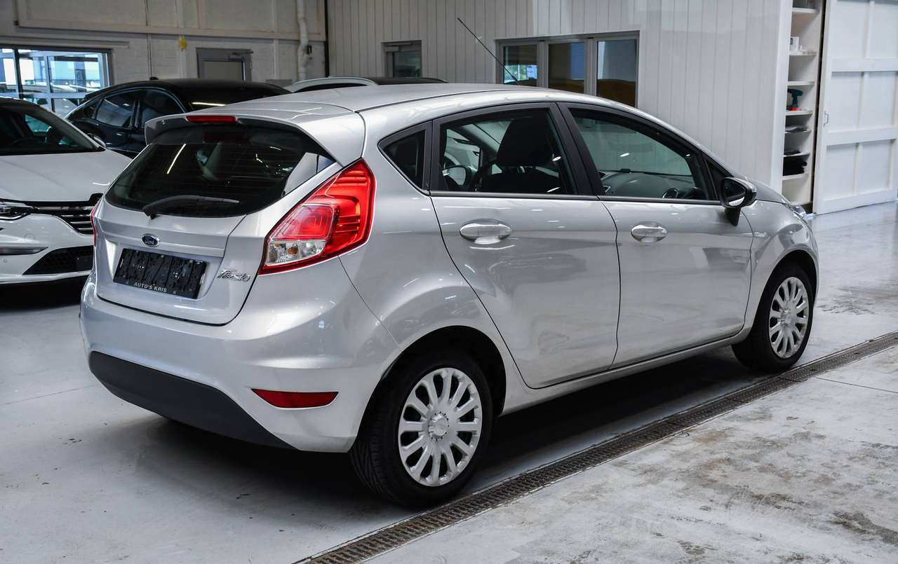 Ford Fiesta Fiesta 1.2i Trend - DAGRIJLICHTEN / AIRCO / ARMSTEUN — foto 3 van 14