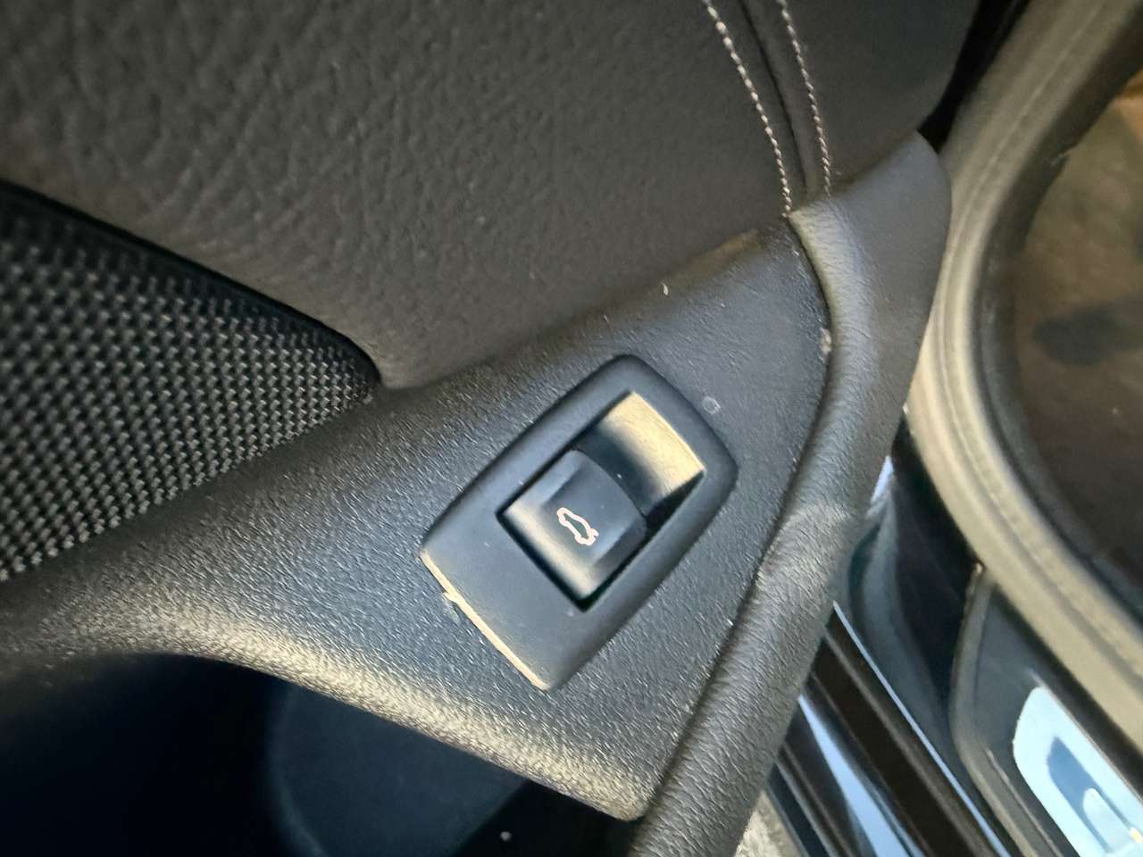 BMW 518 dA Break Sport Pack Automaat GPS Led Camera — foto 18 van 19