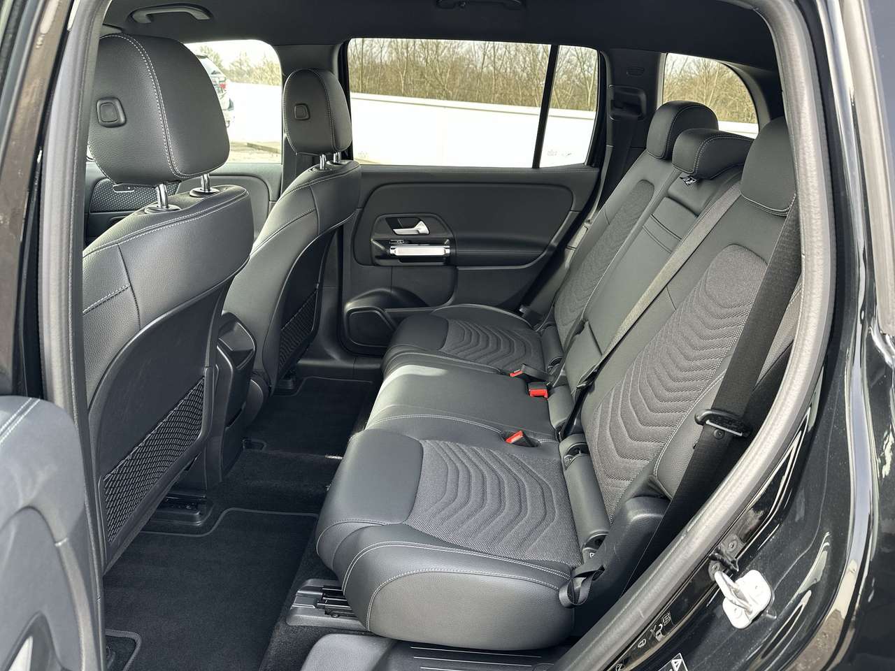 Mercedes-Benz EQB 300 4Matic 7 PLAATS Sfeer Progressive Camera Navigatie — foto 16 van 21