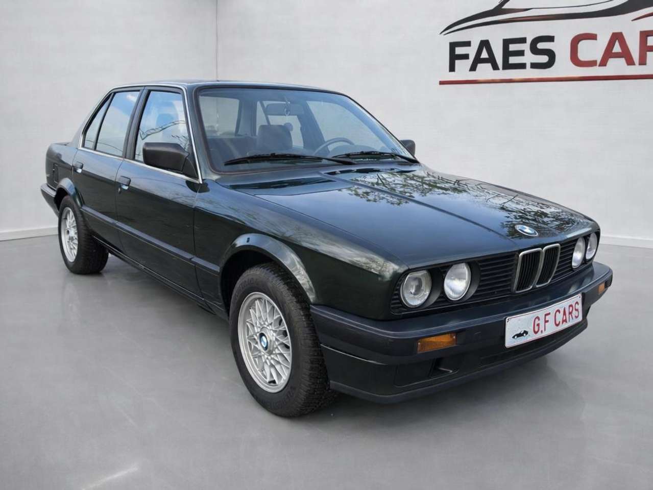 BMW 320 e30