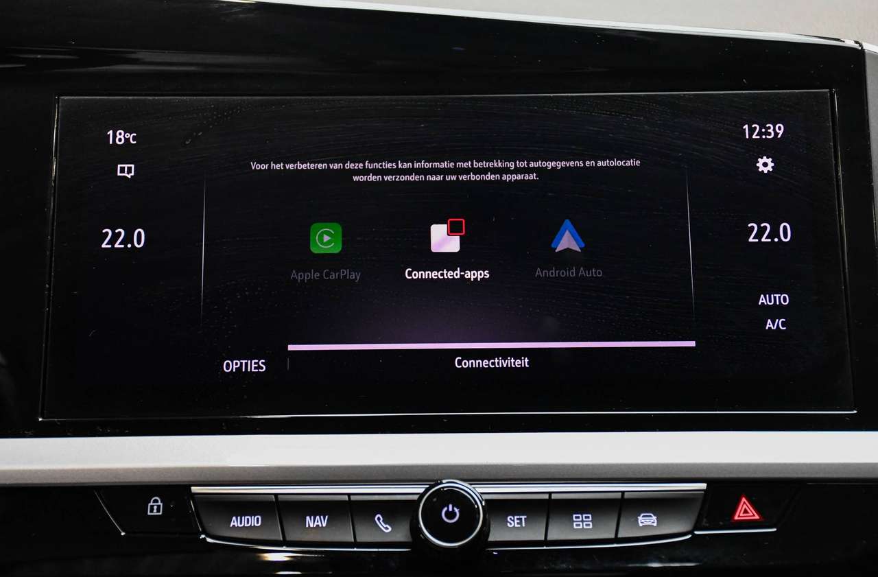 Opel Grandland 1.2 Turbo Black Edition - NAVIGATIE / SMARTLINK / ALCANTARA / PDC / CC — foto 10 van 19