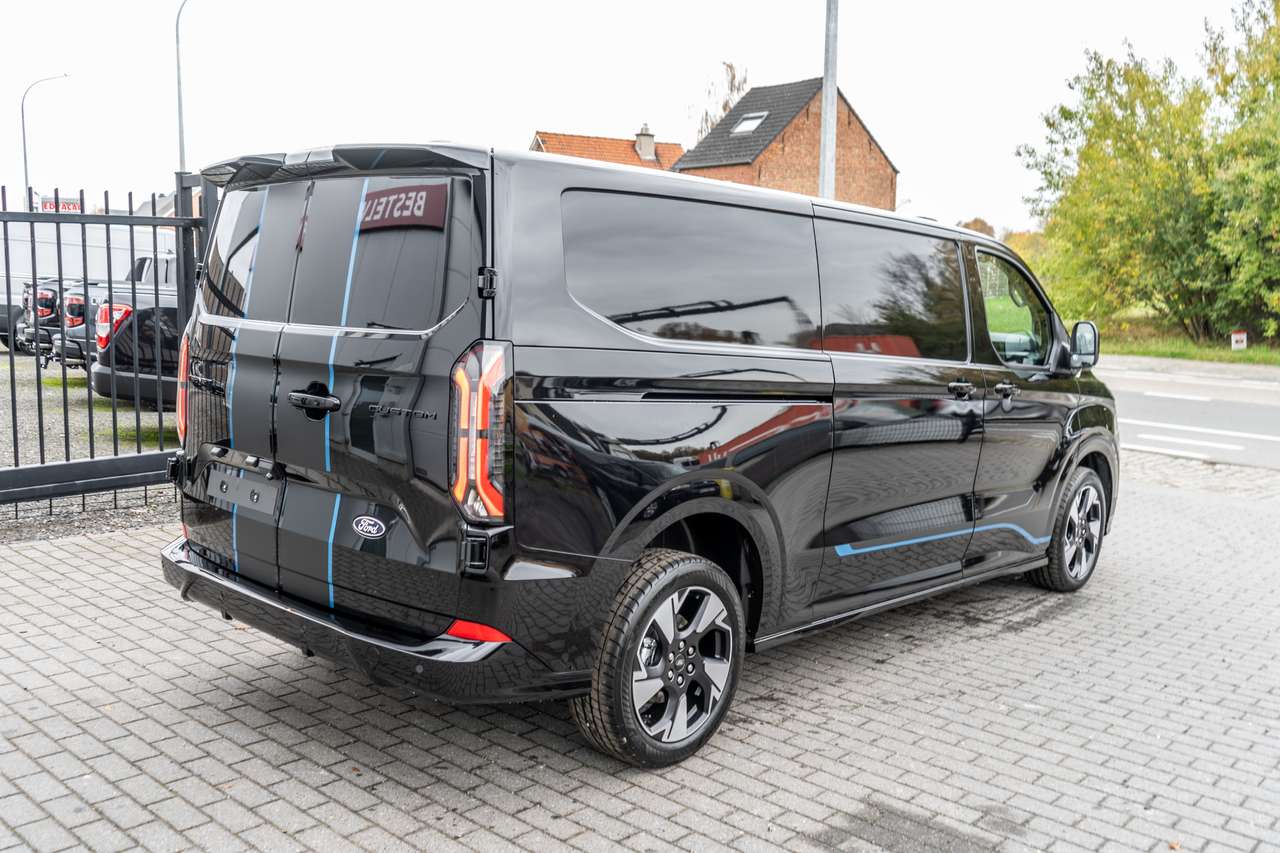 Ford Transit Custom 2.0TDCi Sport L2 - 5j Warranty - 40.400ex — foto 3 van 15