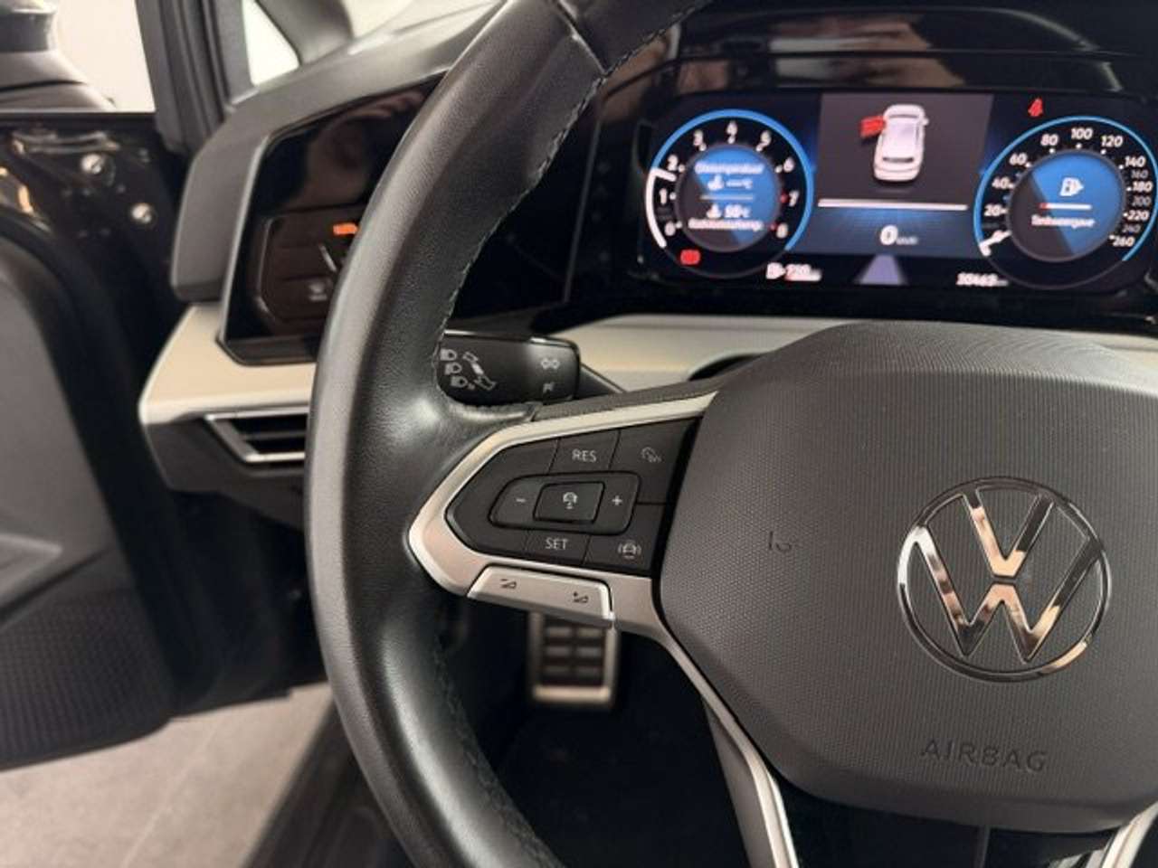 Volkswagen Golf MOVE 1.0 TSI  30000KM!!! — foto 17 van 23