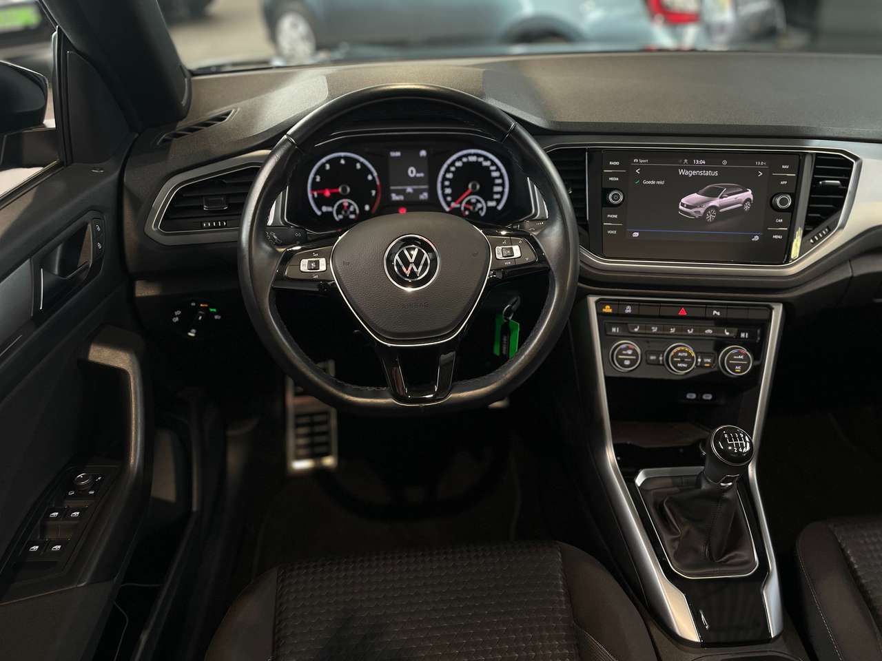 Volkswagen T-Roc Cabriolet 1.0 TSI Active — foto 9 van 18