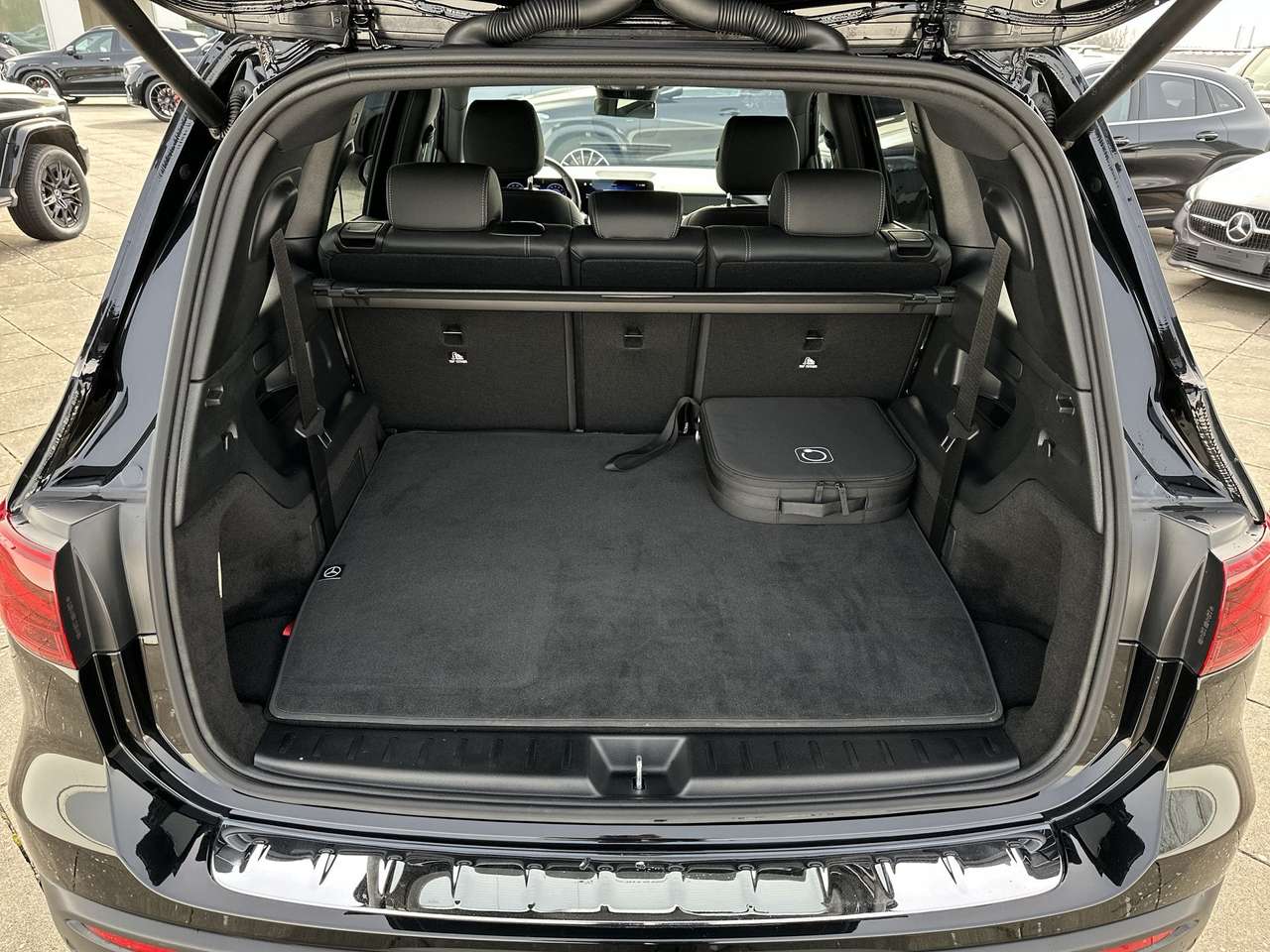 Mercedes-Benz EQB 300 4Matic 7 PLAATS Sfeer Progressive Camera Navigatie — foto 14 van 21