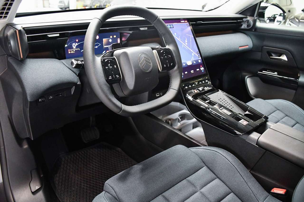 Citroen C5 Aircross C5 Aircross 1.2 PureTech MHEV Plus ë-DSC6 - NAVIGATIE / CAMERA / SMARTLINK / ACC / PDC — foto 8 van 20