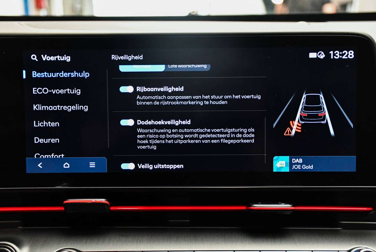 Hyundai KONA Kona HEV 1.6 GDi Feel N-Line DCT - NAVIGATIE / CAMERA / SMARTLINK / ACC / BLIS / PDC — foto 12 van 21