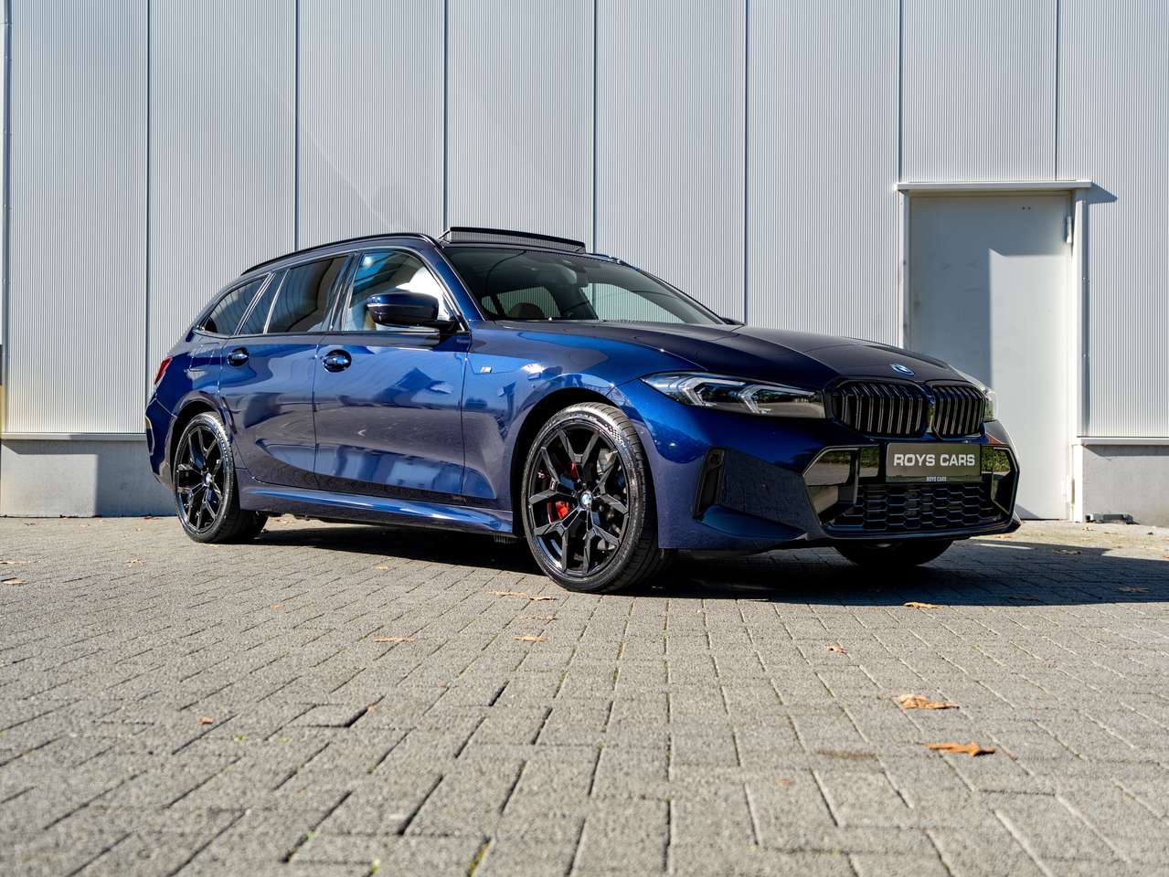 BMW 330 Touring 330e PHEV M-Sport Pro/Full PPF/Panorama/Head-up/360 Camera/Laser koplampen/Tanzanit individual/Zetelverwarming — foto 2 van 25