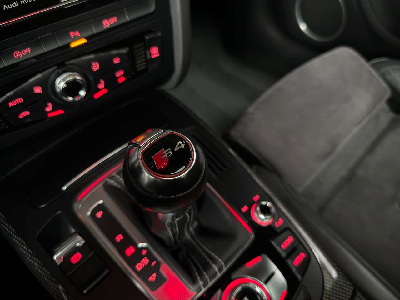 Audi S4 S4 Avant 3.0 V6 TFSI Quattro S tronic — foto 13 van 21