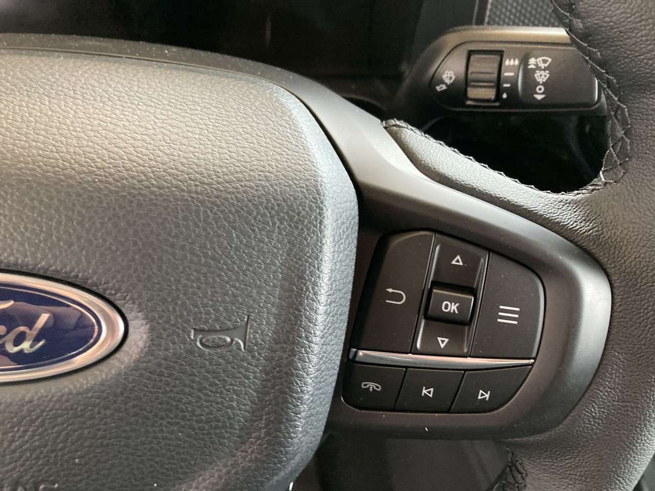 Ford Ranger LIMITED PHEV BENZINE AWD AUTOMAAT NIEUW OKM 44600 +BTW — foto 16 van 18