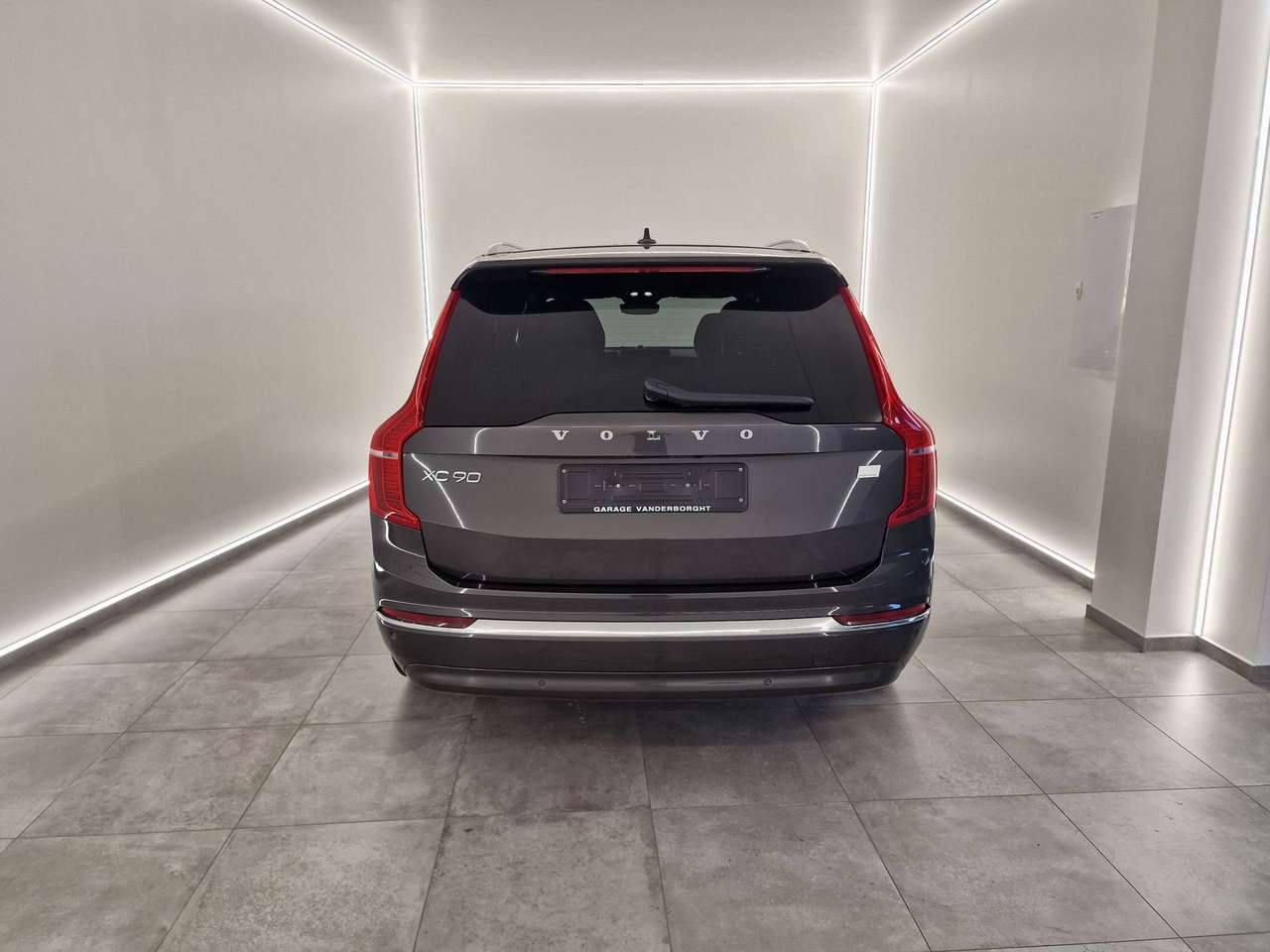 Volvo XC90 ULTIMATE PHEV 7 ZIT-LUCHTVERING-BOWERS & WILKINS — foto 3 van 20