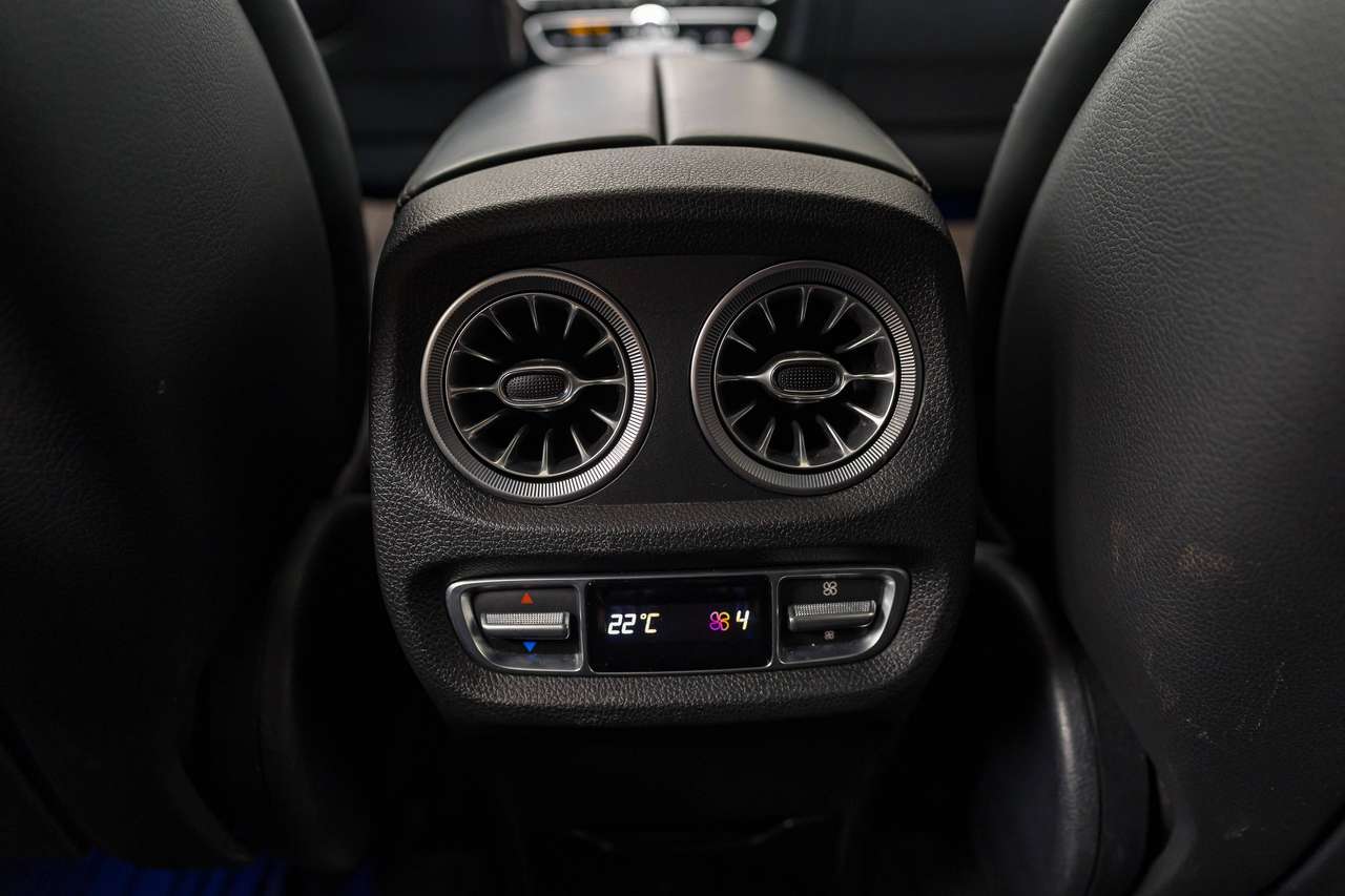 Mercedes-Benz G 63 AMG G 63 AMG MANUFAKTUR|MASSAGE|CARBON|BURMESTER|360°|ZETELVERW. (v/a)|ZETELKOELING|PANO|ACC|LA|GARANTIE|NIGHT PACKAGE| — foto 19 van 25