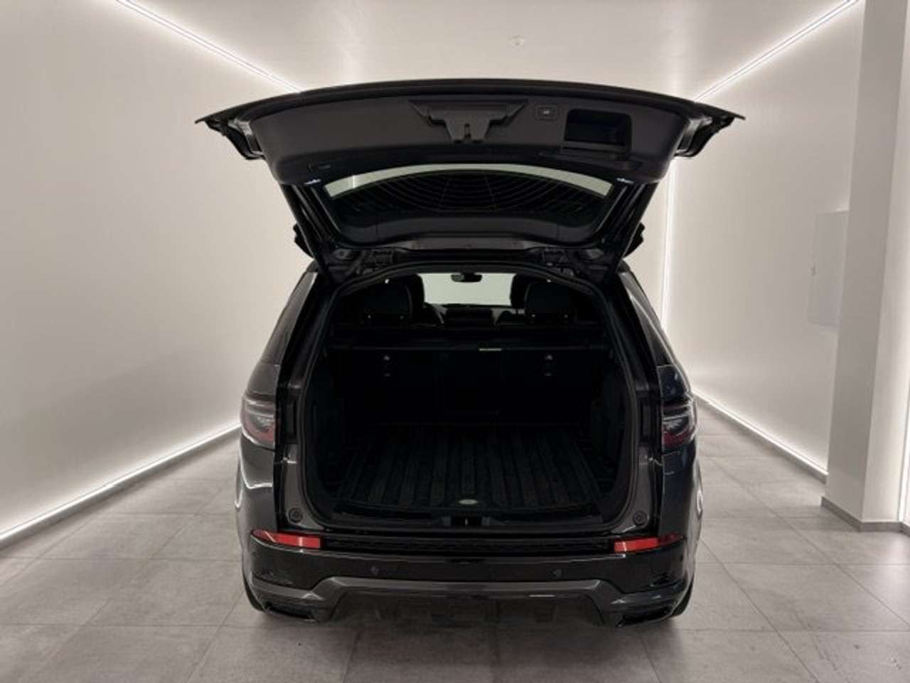 Land Rover Discovery Sport R-DYNAMIC SE PHEV AWD AUTOMAAT+TAL VAN OPTIES — foto 7 van 18