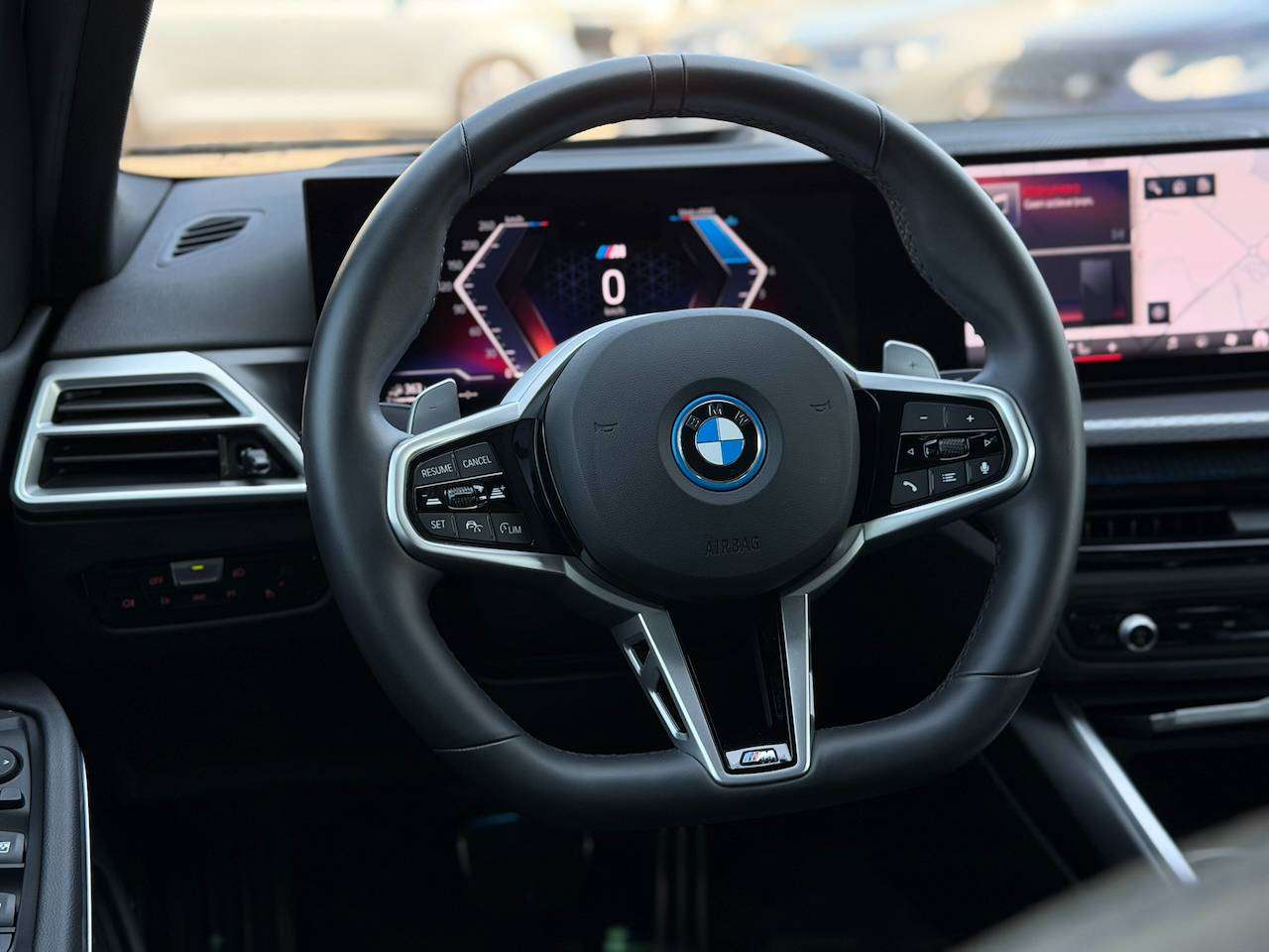 BMW 330 PHEV M-SPORT HEAD-UP LASER MEMORY SEATS CARPLAY ACC — foto 8 van 25