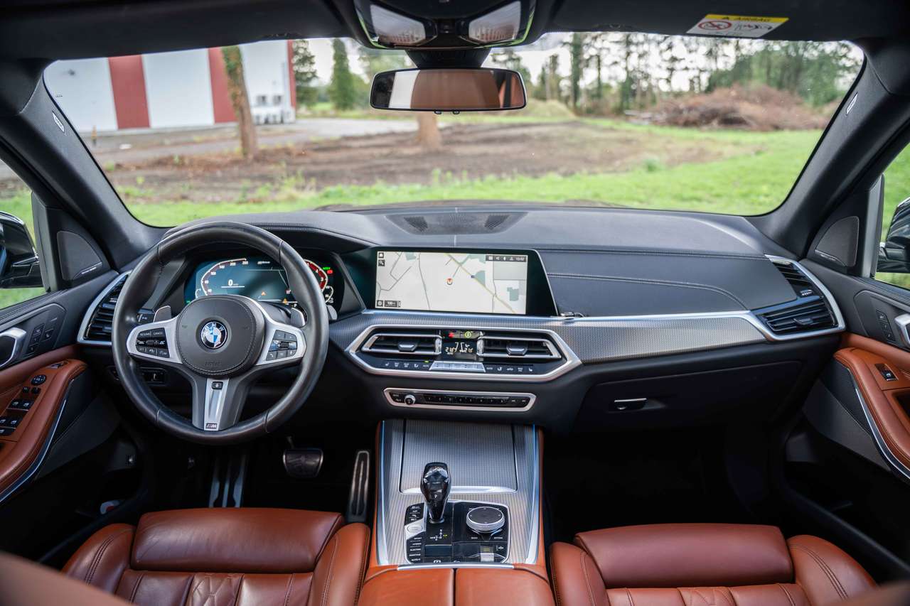 BMW X5 (2020) — foto 18