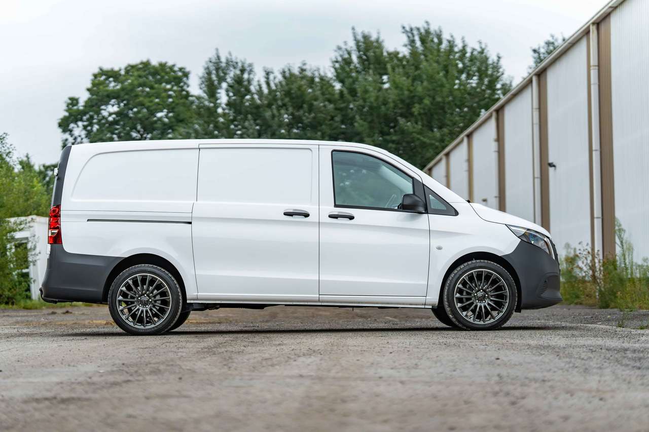 Mercedes-Benz Vito 2.0 BlT A2 BE Perfect Tool (EU6d) — foto 17 van 25