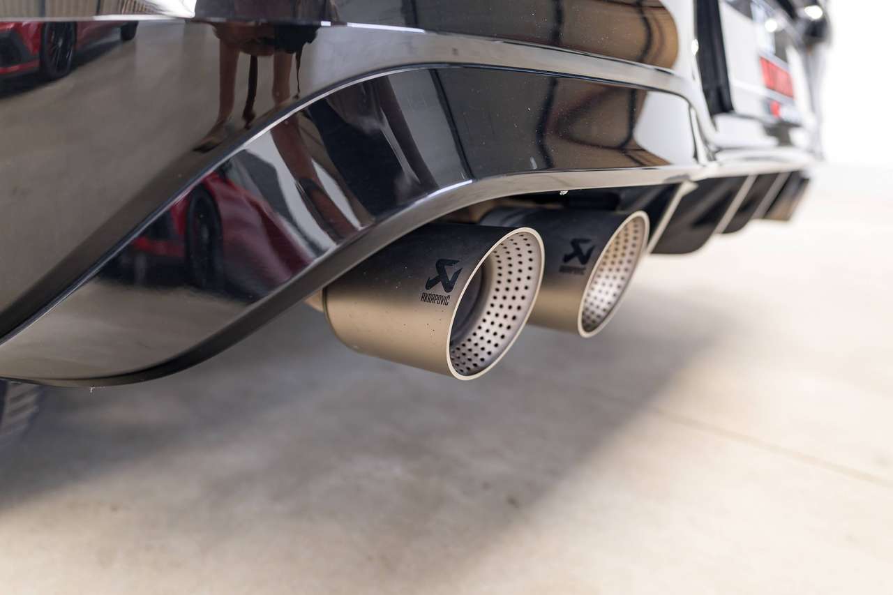 Volkswagen Golf R 4-MOTION|BLACK EDITION|AKRAPOVIC|PANO|ALCANTARA|ZETELVERW.|SFEERVERL.|IQLIGHTS|GARANTIE|ACC|LA|CAMERA| — foto 14 van 25