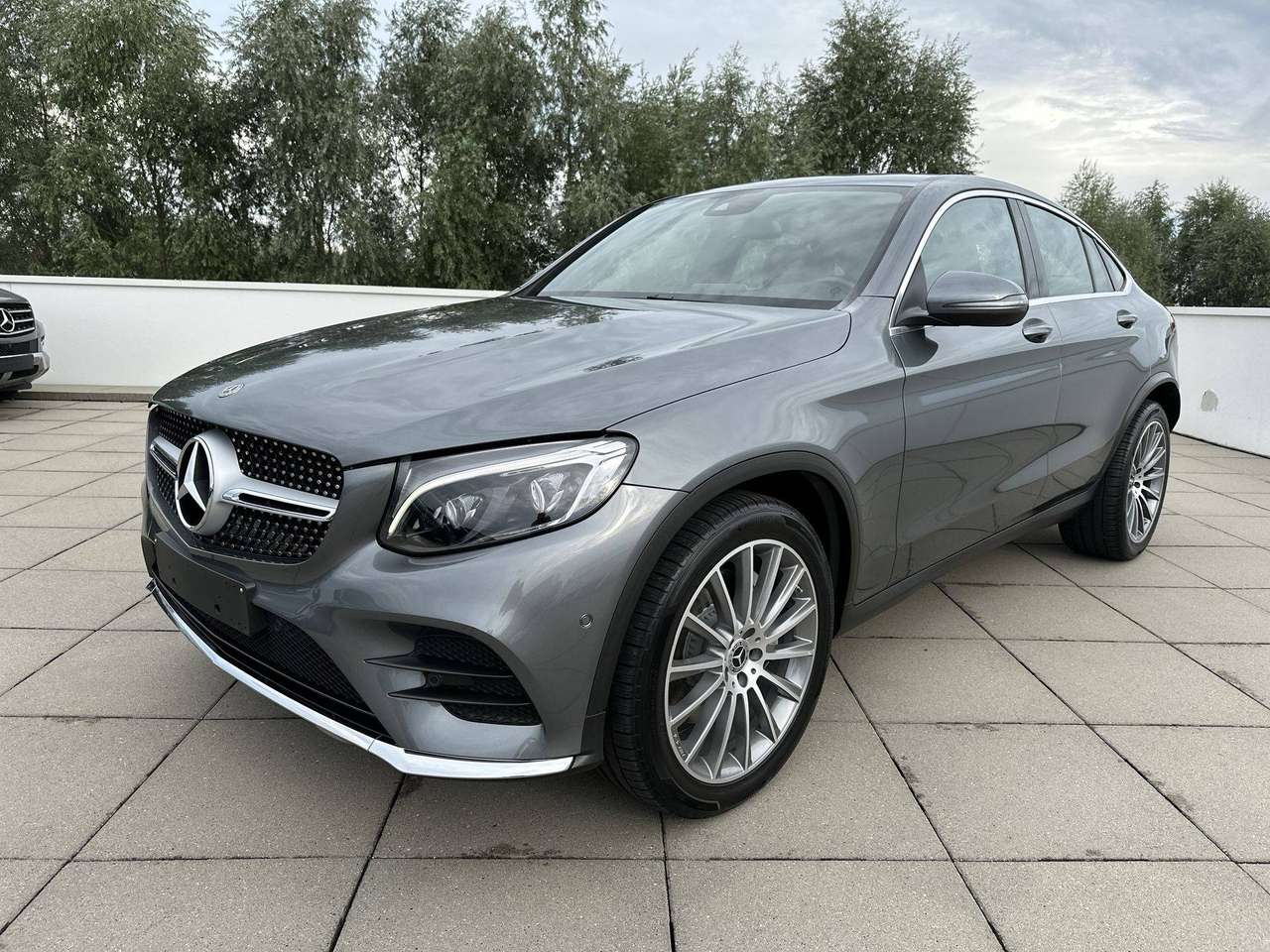 Mercedes-Benz GLC 250 GLC Coupé 250 4-Matic (EU6.2)AMG Pakket Comand Navi 20" multispaaks AMG velgen