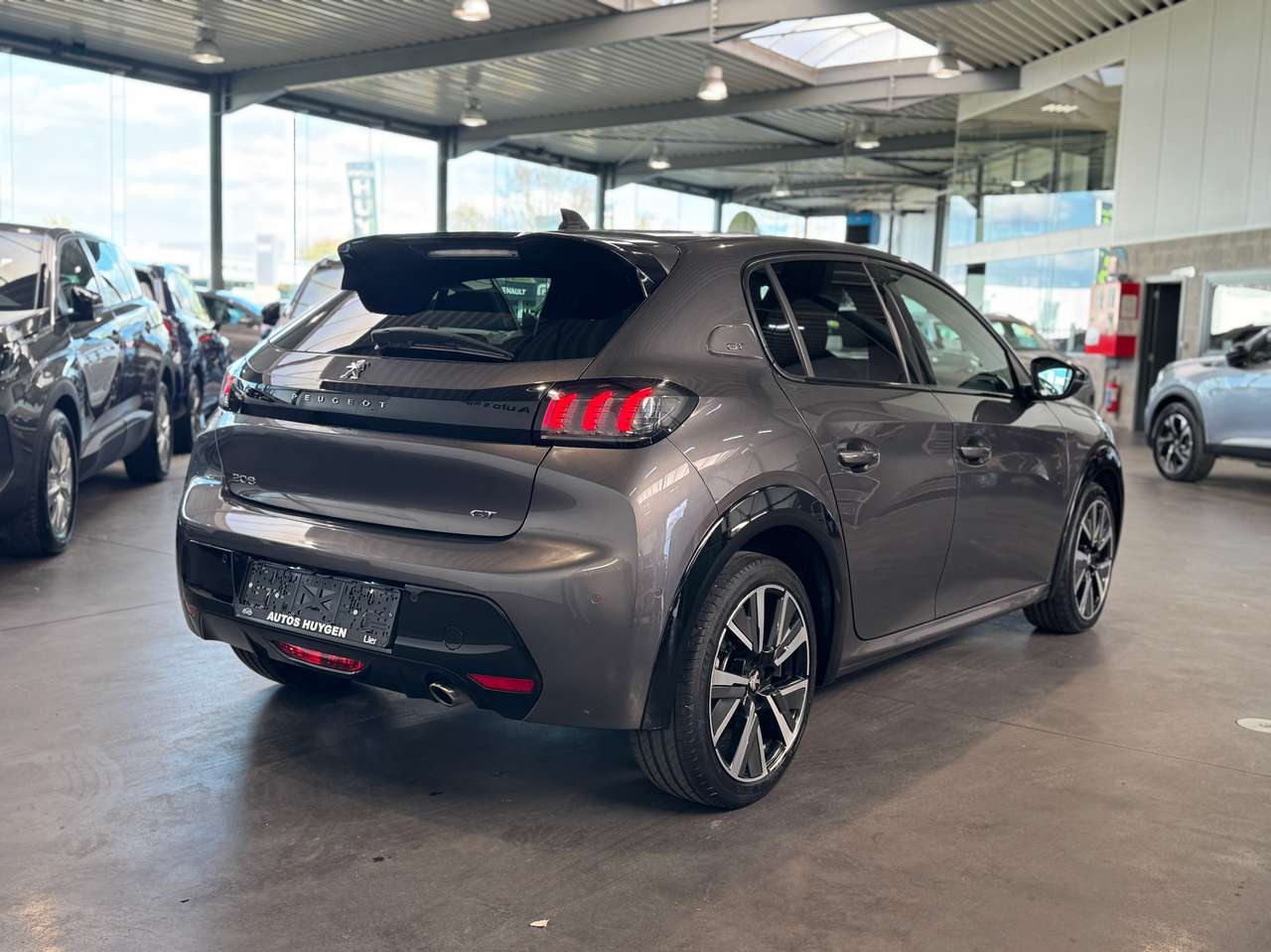 Peugeot 208 1.2 PureTech GT Automaat — foto 3 van 17
