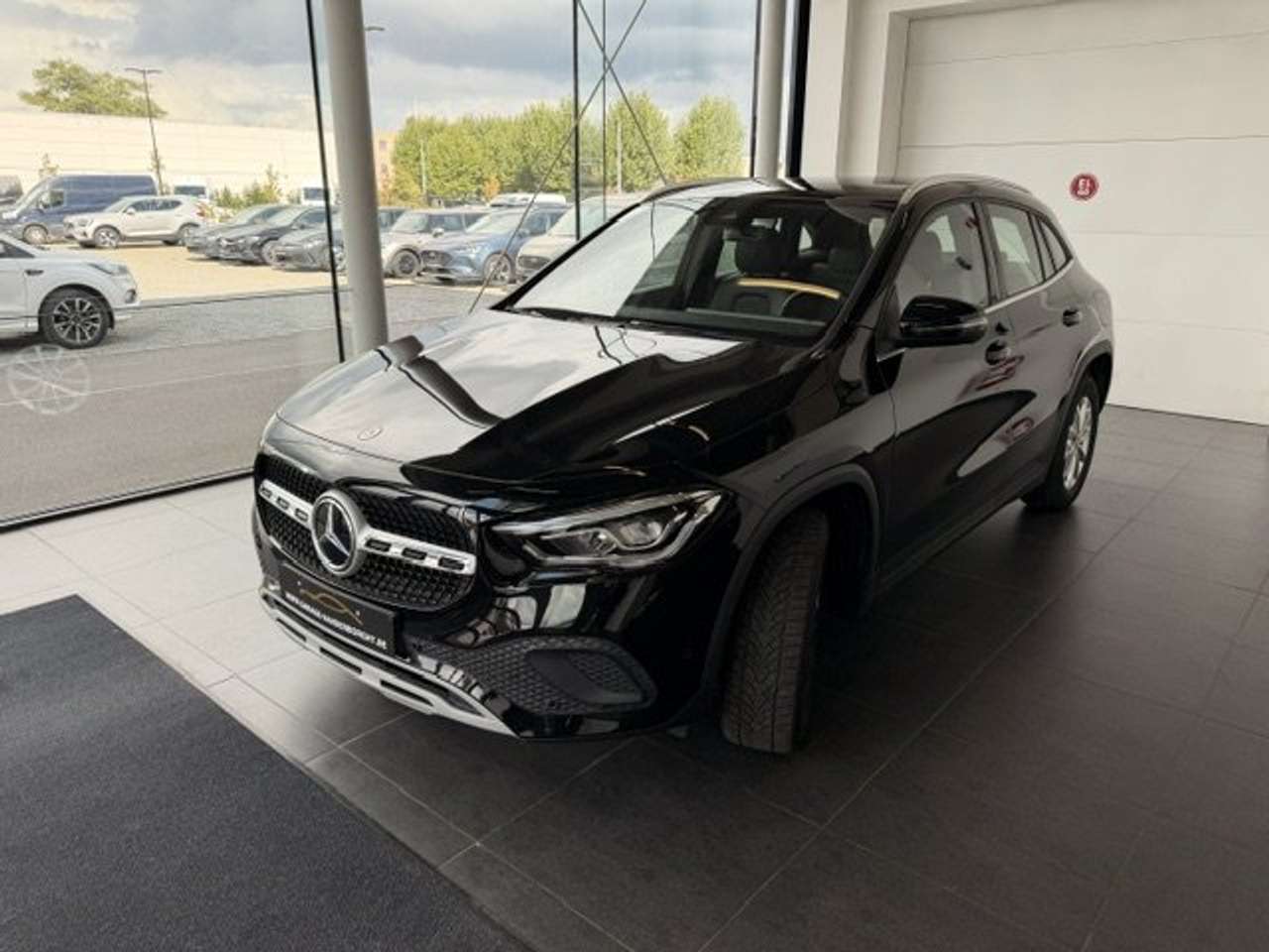 Mercedes-Benz GLA 250 250e PLUG-IN HYBRID AUTOMAAT PANO OPEN DAK — foto 3 van 22