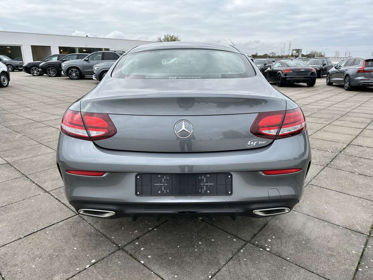 Mercedes-Benz C 180 COUPE AMG/PARKEERPAK/9G TRON/VERWARM ZETELS — foto 4 van 16