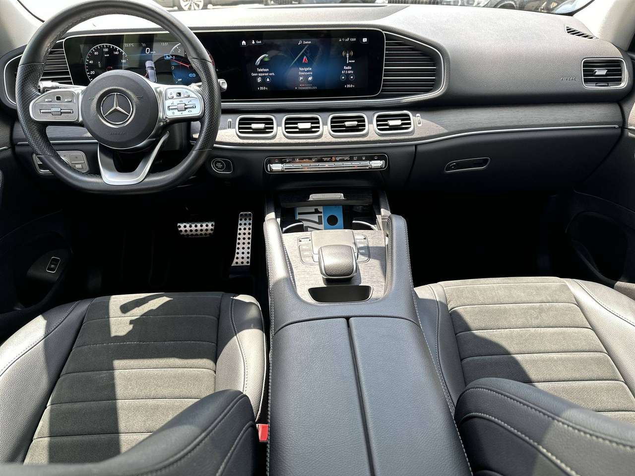 Mercedes-Benz GLE 350 DE AMG Nigtpakket Pano dak Trekhaak — foto 12 van 25