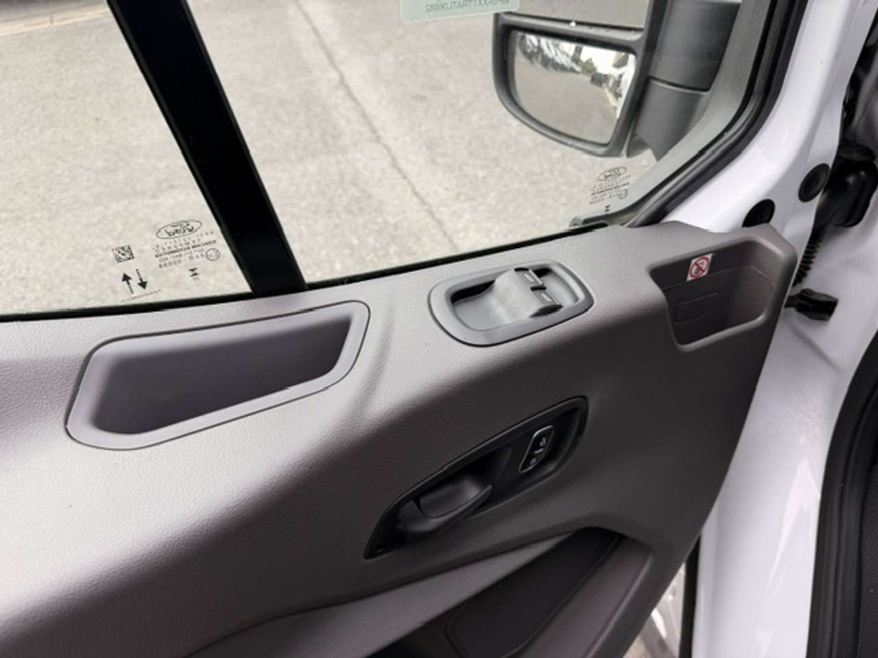 Ford Transit CHASSIS CABINE +LAADBAK 350L AUTOMAAT NIEUW 0KM 34900+BTW — foto 21 van 21