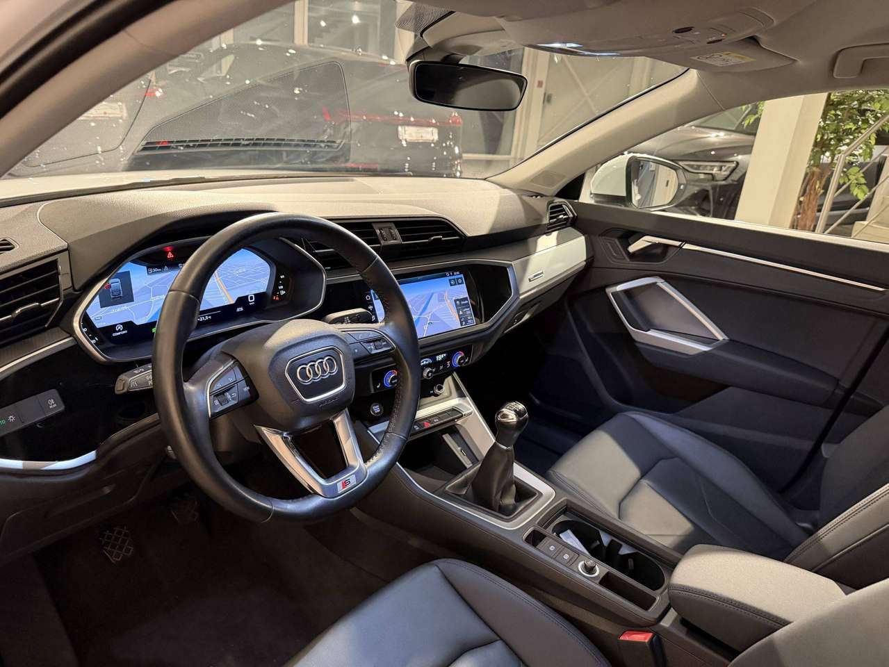 Audi Q3 SPORTBACK 150PK * LEDER * ELECTRISCHE ZETELS * CAR PLAY * LED * KEY LESS * BLACK PACK * NAVI * ZETEL VERWARMING * CLIMA * — foto 9 van 20
