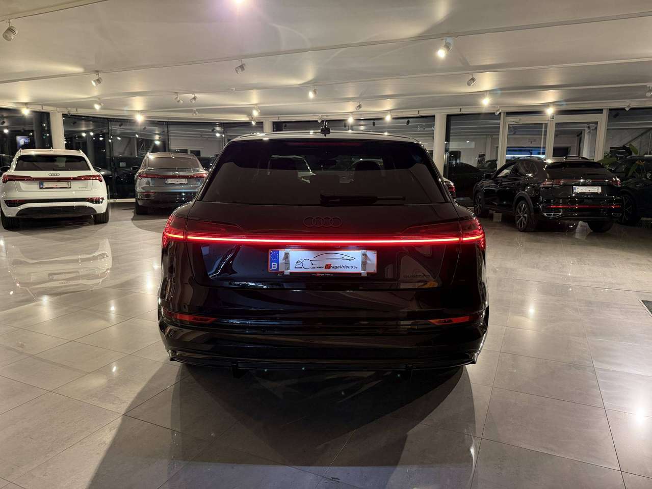 Audi SQ8 e-tron SOLD BIJ GARAGE VRIENS YVES BV!!!! — foto 3 van 22