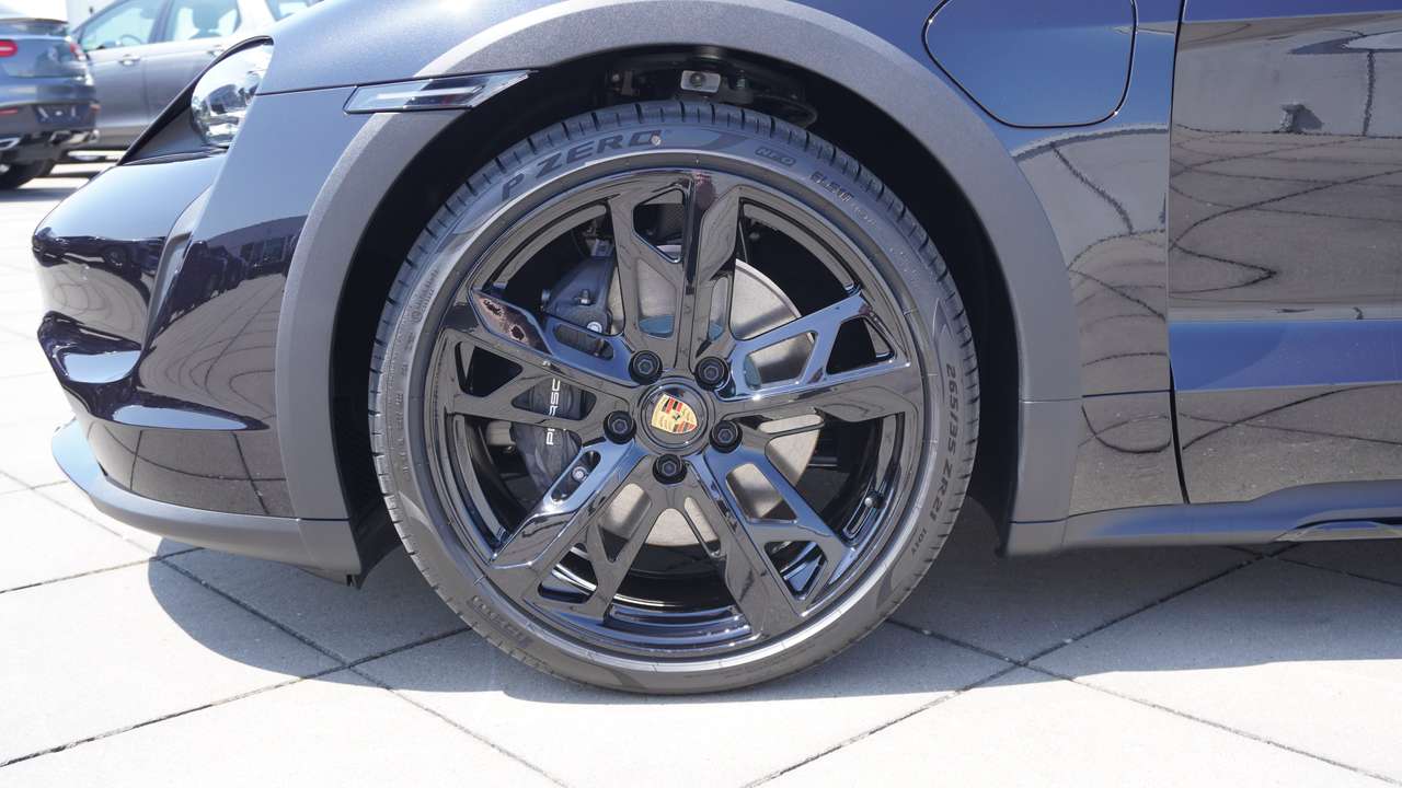 Porsche Taycan 4 CT/-10%!!/21"/LEDER/MEMO/PPBatt+/PASM/LUCHT — foto 7 van 16