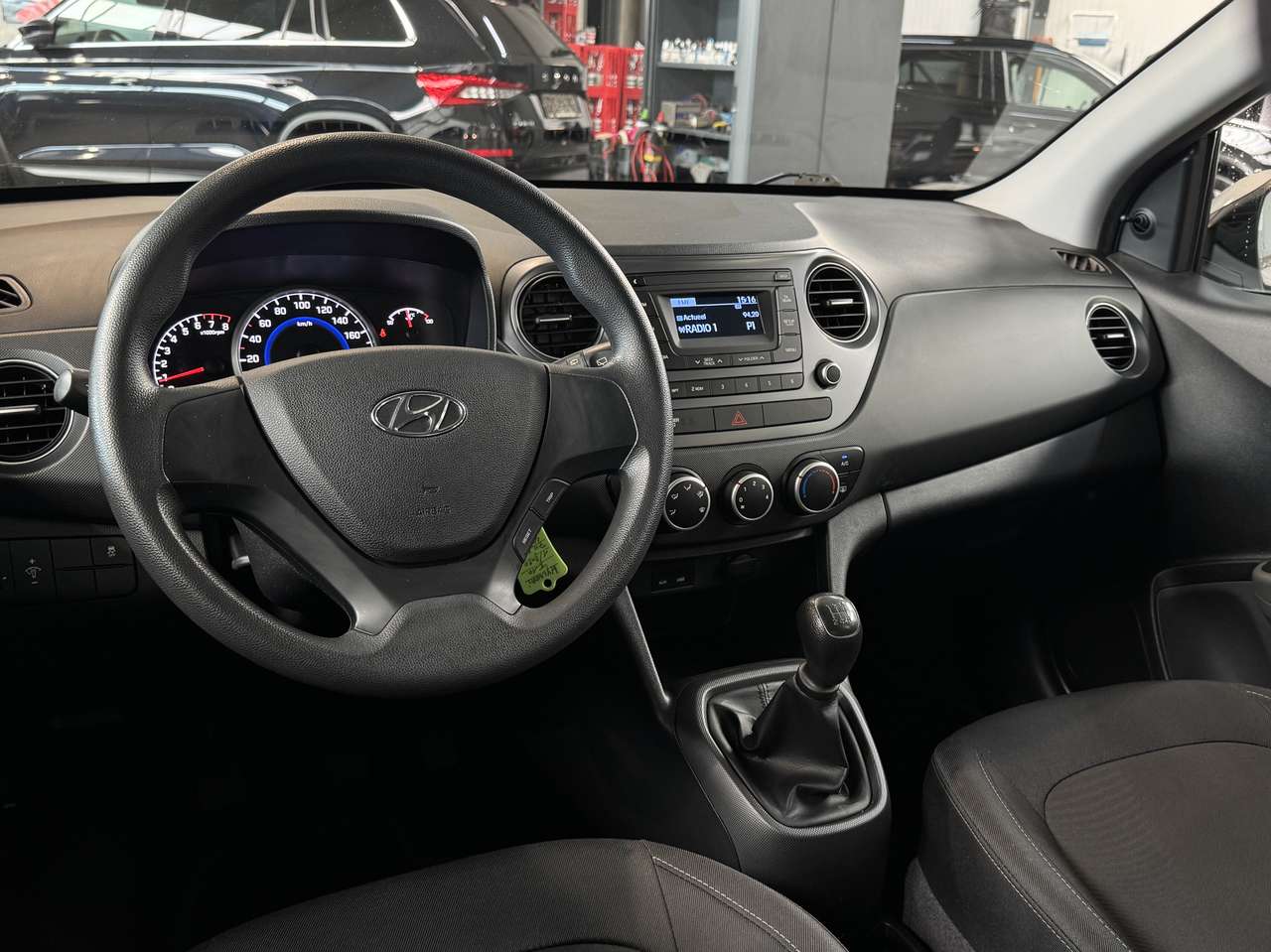 Hyundai i10 1.0i     met 12 maanden GARANTIE !! — foto 8 van 12
