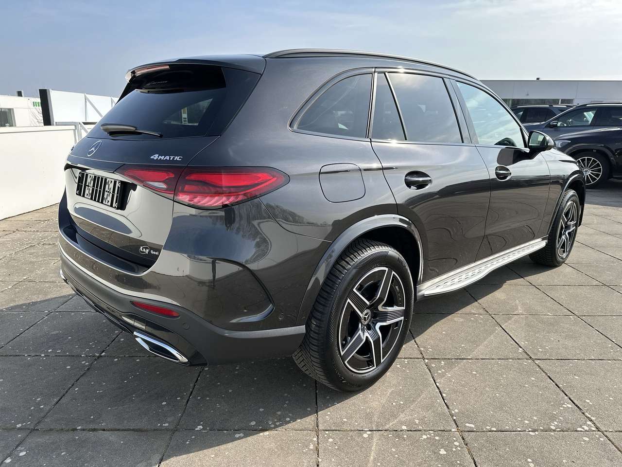 Mercedes-Benz GLC 300 E PHEV AMG Line (230 kW) Pano Dak Distronic Night — foto 7 van 19