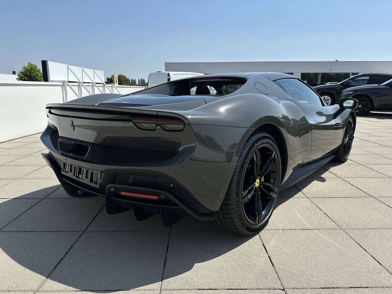 Ferrari 296 GTB PHEV 3.0 V6 DCT — foto 6 van 18
