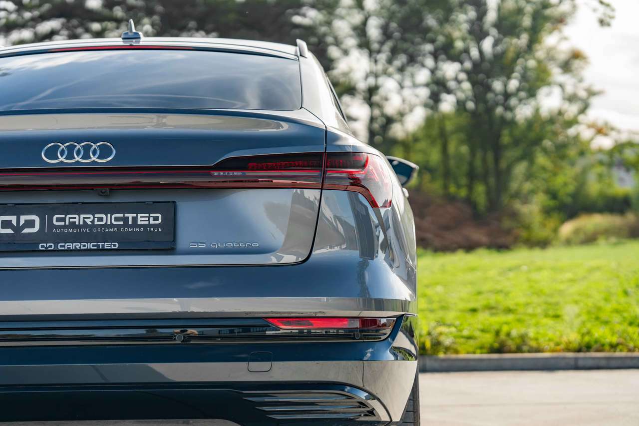 Audi e-tron (2022) — foto 15