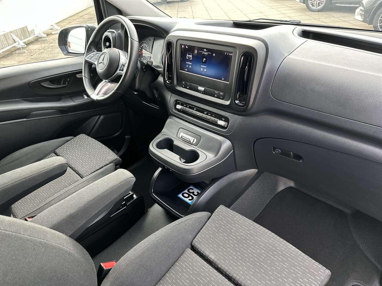 Mercedes-Benz Vito TOURER 116 CDI PRO L NIEUW MODEL/NAVI/TRKH 2500KG — foto 13 van 17