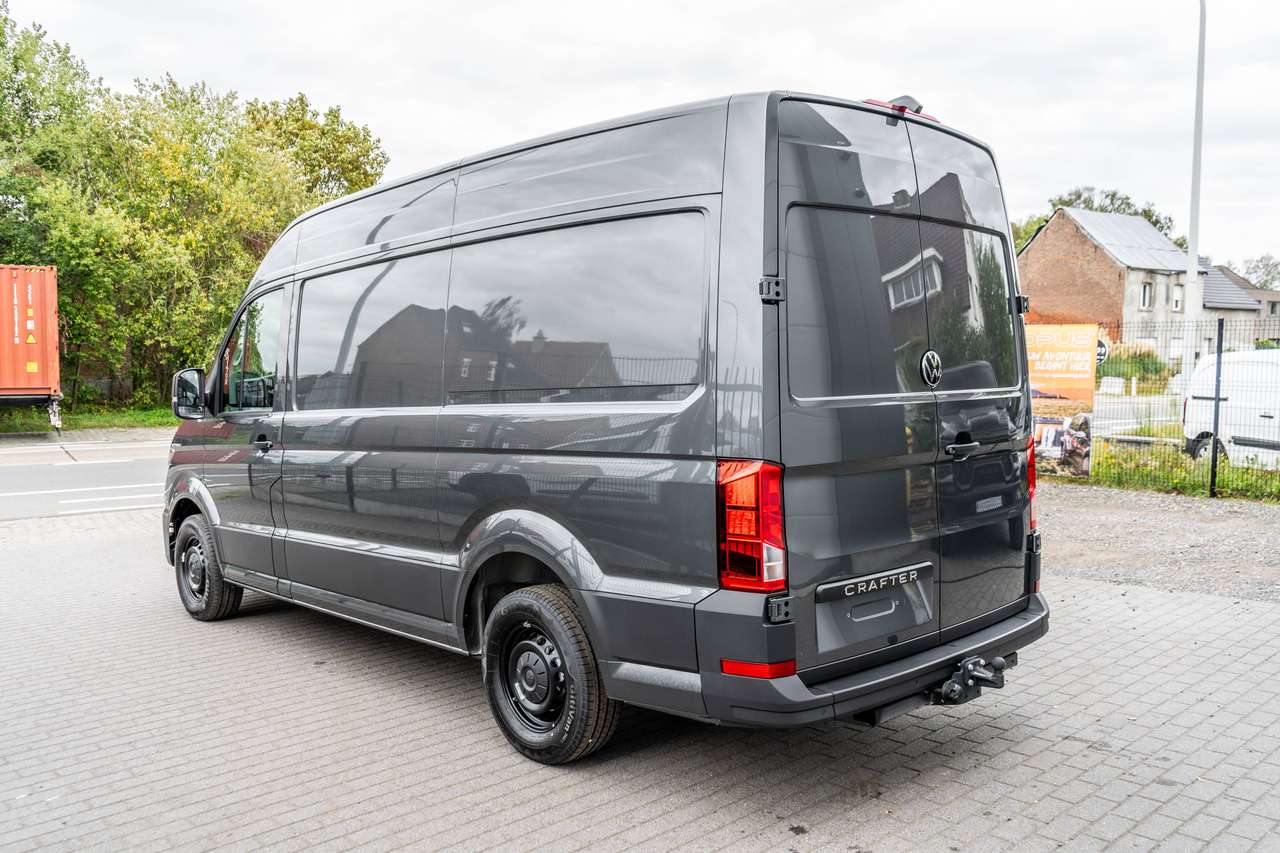 Volkswagen Crafter 35 L3H3 2.0TDI RWD - Automaat- Trekhaak 3500kg / Navigatie/ Camera/ LED - 5j Warranty - 45.300ex — foto 6 van 20
