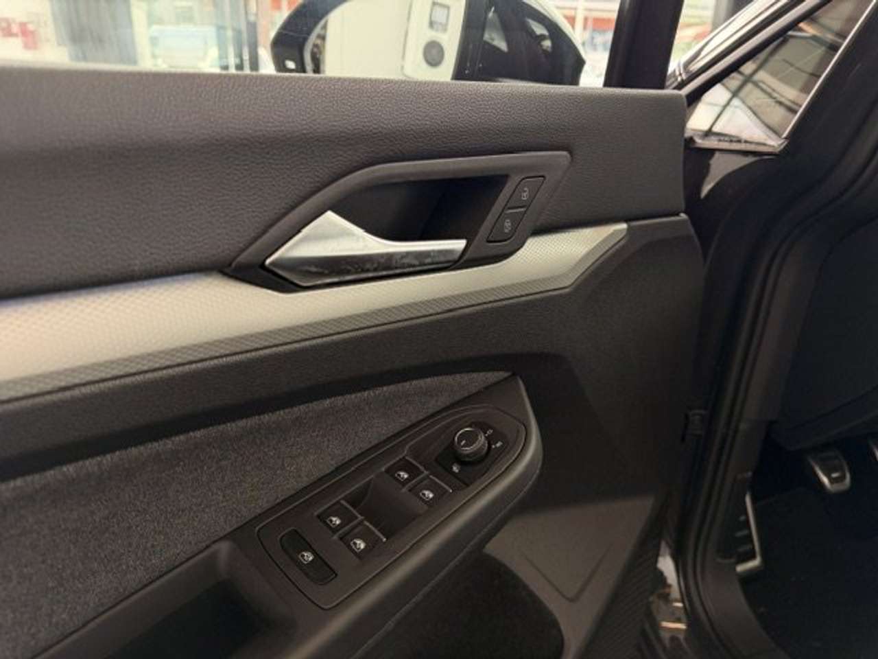 Volkswagen Golf MOVE 1.0 TSI  30000KM!!! — foto 22 van 23