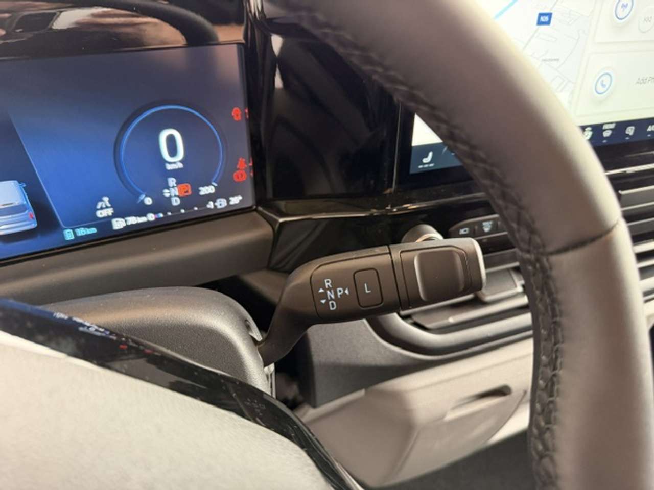 Ford Transit Custom MULTI-USE L2 SPORT PHEV 5 ZIT NIEUW OKM 45400+BTW — foto 21 van 23