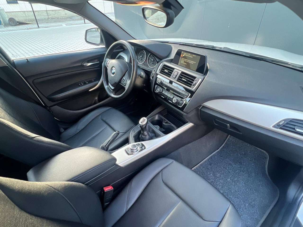 BMW 116 leder - cruise - vers onderhoud - mogelijkheid tot CarPlay — foto 12 van 25