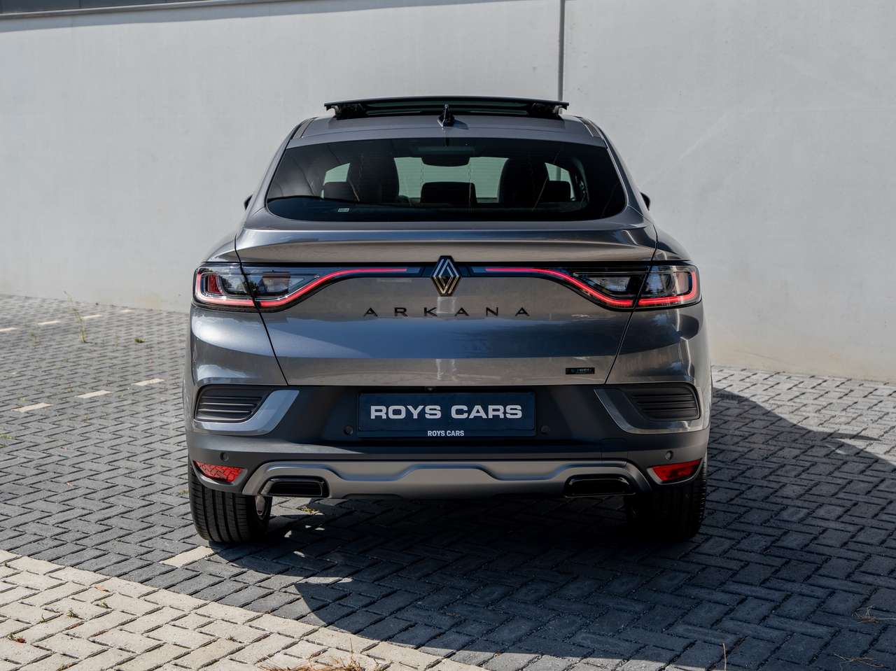 Renault Arkana Arkana E-TECH 1.6i Alpine Edition FULL-OPTION - PANORAMA/CAMERA/ADAP CRUISE CONTROL/KEYLESS/BOSE SOUND SYSTEEM/LED — foto 5 van 24