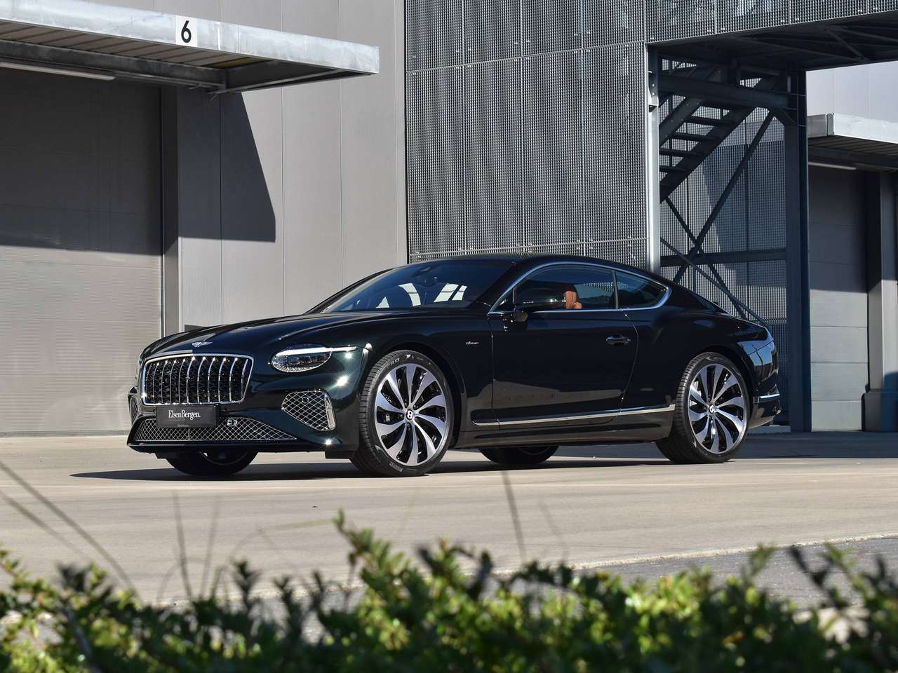 Bentley Continental GT 4.0 V8 PHEV | AZURE SPEC. | 550km/ NIEUW — foto 23 van 25